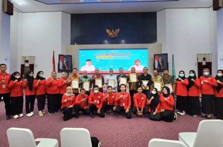 Pontianak, 1-3 Mei 2023 – Donor Darah dan Penerimaan Piagam DDS 75Kali dalam Rangka Hardiknas 2023